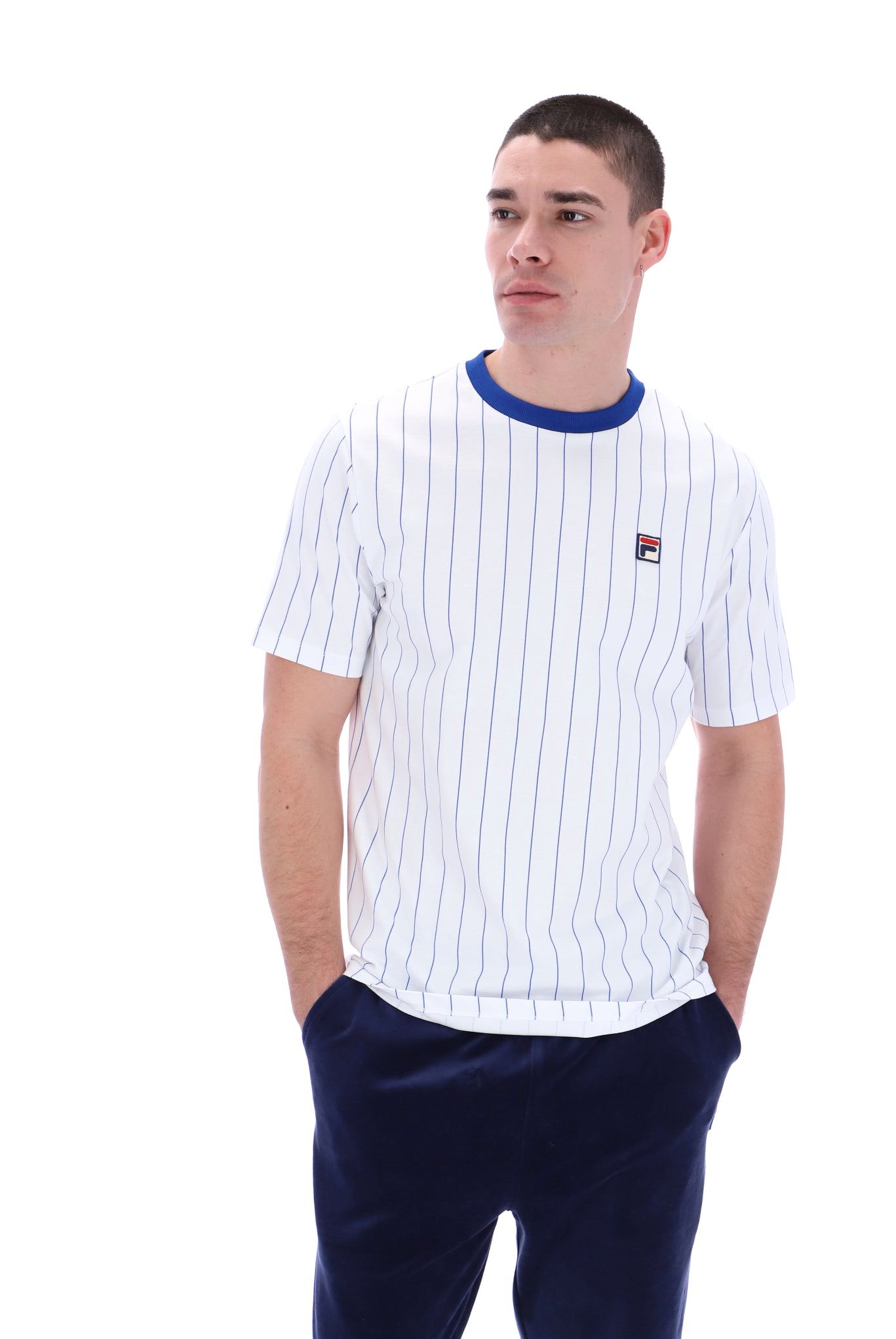 Fionn Pin Striped T-Shirt With Contrast Collar - L